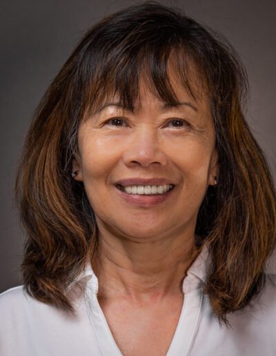 Buisiness head shot with off camera flash