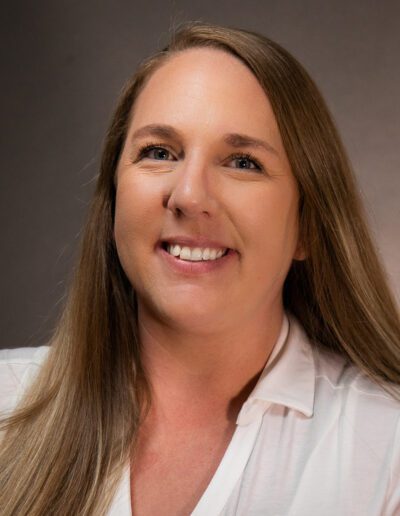 Buisiness head shot with off camera flash