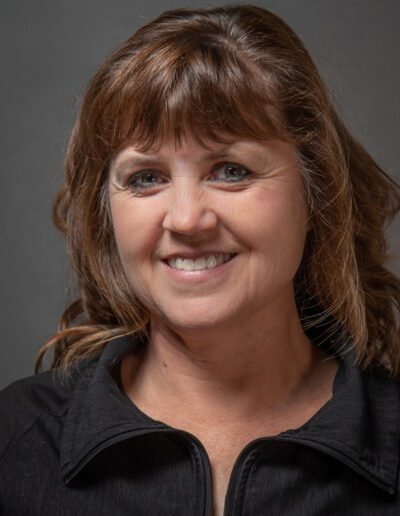 Buisiness head shot with off camera flash