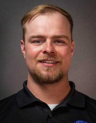 Buisiness head shot with off camera flash