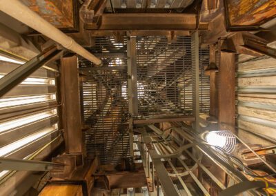 Steel structure retrofit at Transamerica Building San Francisco