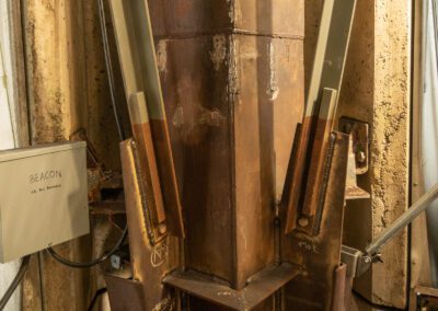 Steel structure retrofit at Transamerica Building San Francisco