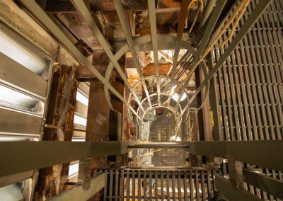 Steel structure retrofit at Transamerica Building San Francisco